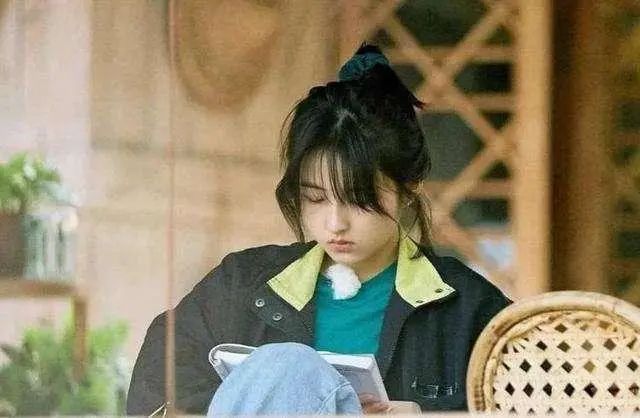 张子枫|张子枫盗图，玩艺人特权，将成为女版四字？