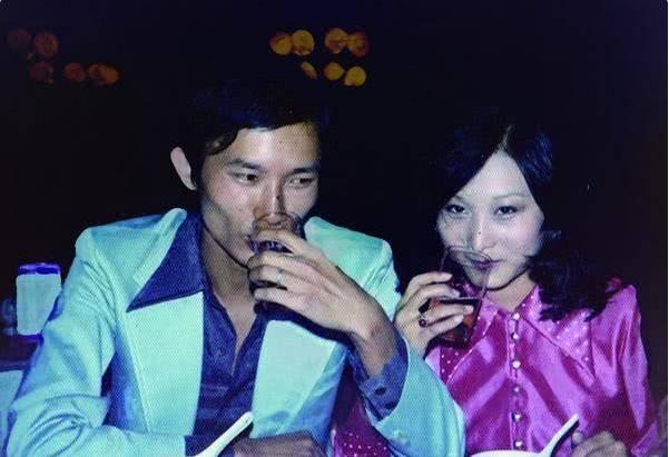 豆豆|国际名导吴宇森：和妻子风雨相伴46年，晚年双双患癌靠卖房自救