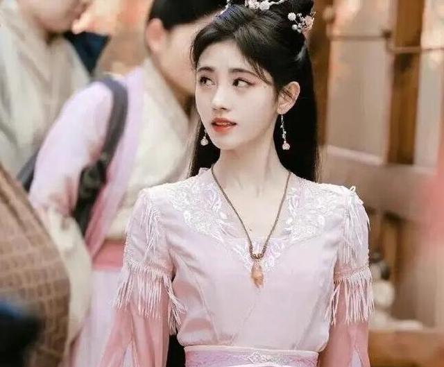 鞠婧祎|鞠婧祎新剧片花来袭，扮相甜美又可爱，演员阵容不错，值得期待