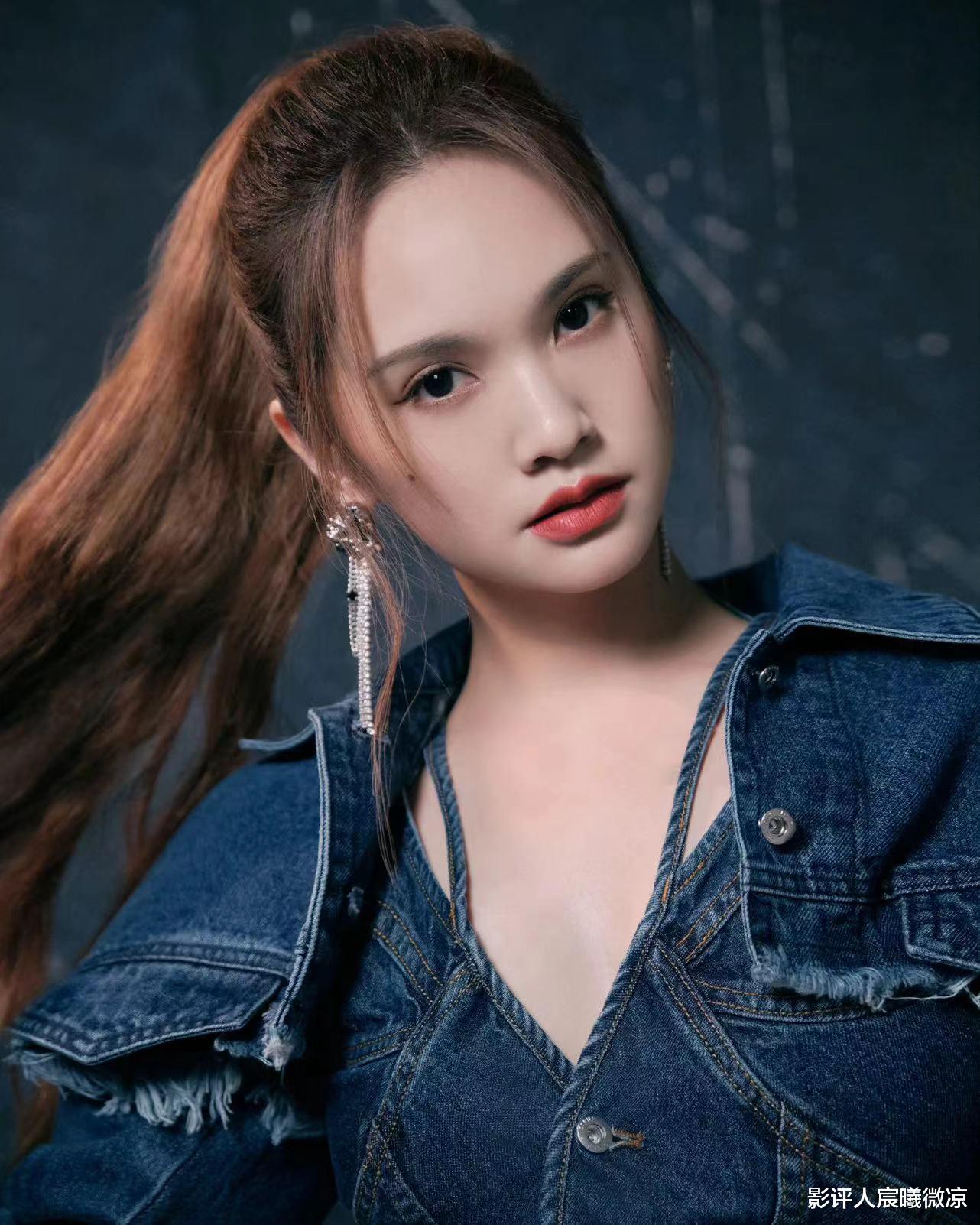 佟丽娅|《我们的歌》热度不敌《披荆斩棘》,林志炫抢话,杨丞琳这样应对