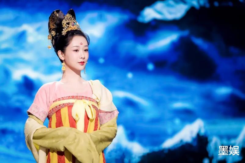 杨紫|她演了《沉香如屑》又好像没演，千篇一律的造型正在毁掉杨紫