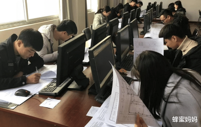 房产中介|丈母娘眼中“理想女婿”职业榜单，教师排第5，榜首丈母娘抢着要