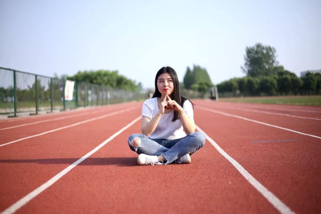 汽车|毕业即月入过万现实吗？做废纸回收的90后姑娘，带给我们的启示