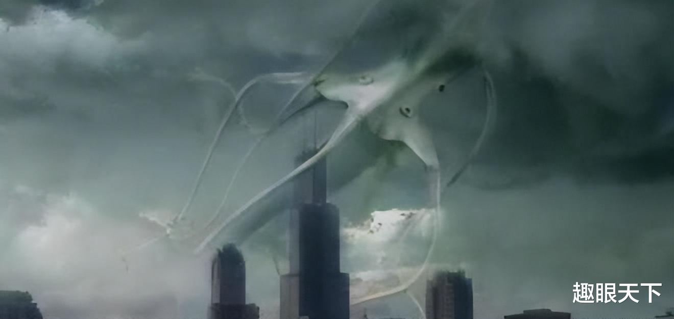 高空怪物人们一直争论不休,看看这些目击证据,它们或是一种诡异的存在!