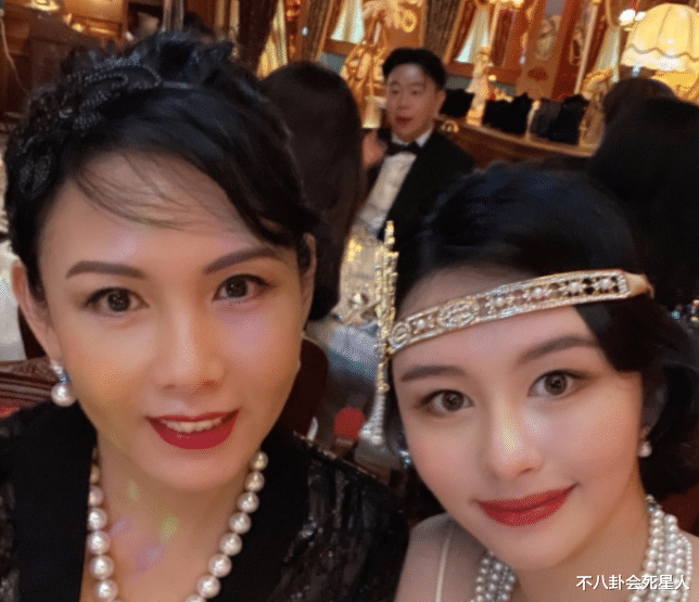 景甜|母亲都是高颜值，孩子却各有丑法，陈红的基因也救不了