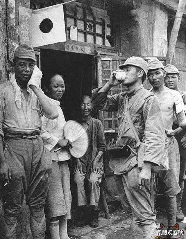 金星|日本鬼子背老太太照片被称做学雷锋做好事，该出版公司已经被解散！