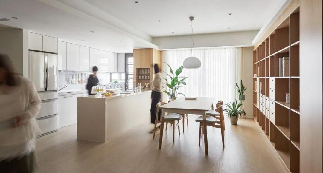 餐桌放在哪,从来都不是一个难题,哪怕面积再小,这6处都容得下