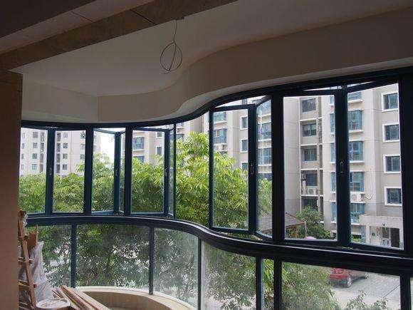 关于怎么封阳台,一位资深设计师是这么说的