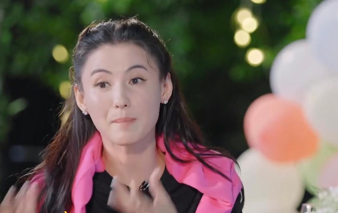 张柏芝|张柏芝被赞好妈妈，尊重儿子选择，对谢霆锋称呼也很接地气