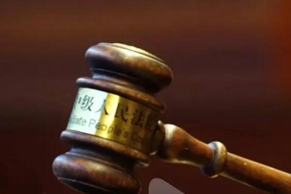 贵州黔南，一女子出轨后同意净身出户，并由情人出资5万元赔偿丈夫精神损失费