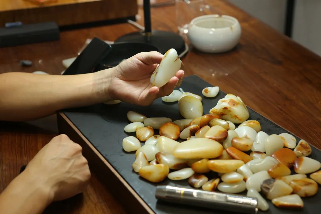 戈壁|盛世和田玉 | 爆“料”小课堂