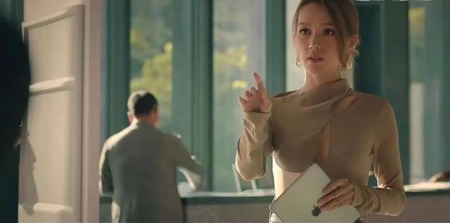 傅嘉莉|傅嘉莉：死性不改专当小三，靠选妃上位博眼球？