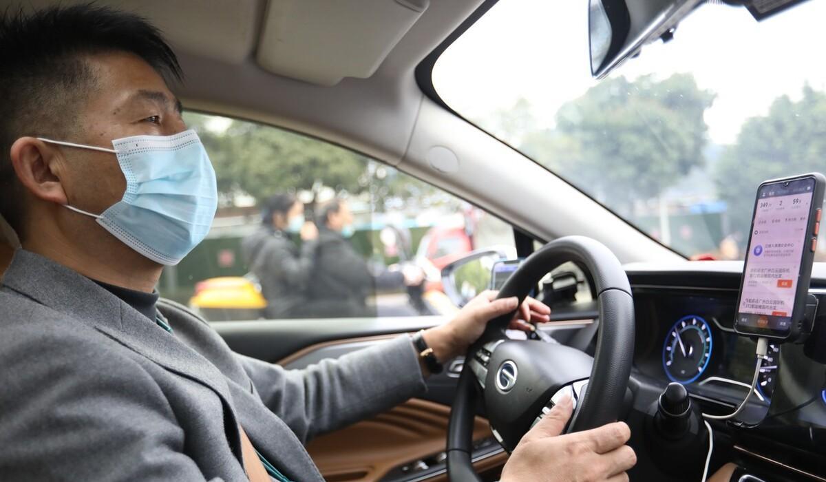 “退车”潮流下,280万出租司机哭诉:是时代狠心将我们抛弃了