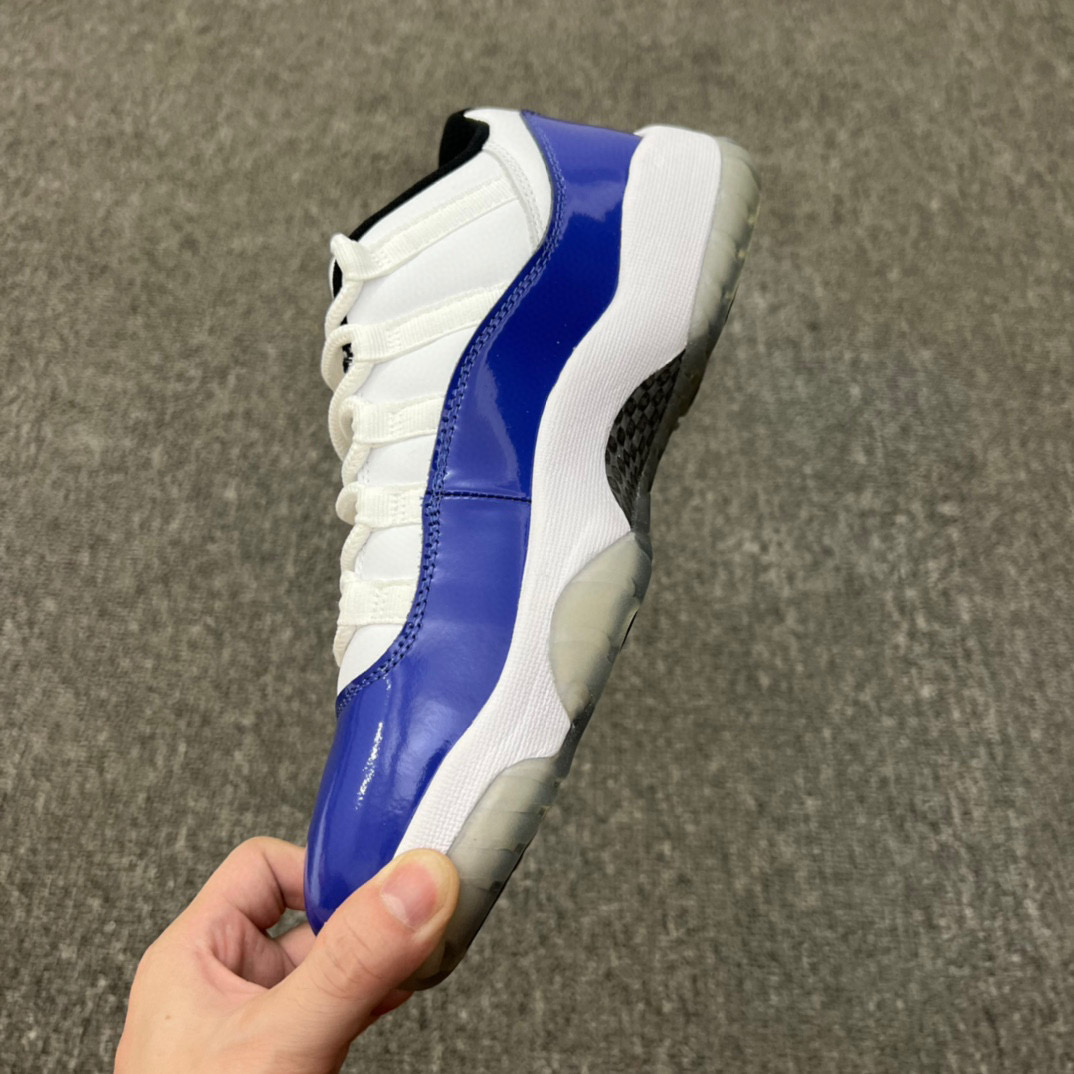 Air Jordan 11 Retro Low WMNS  “Barons”  低帮 白蓝康扣