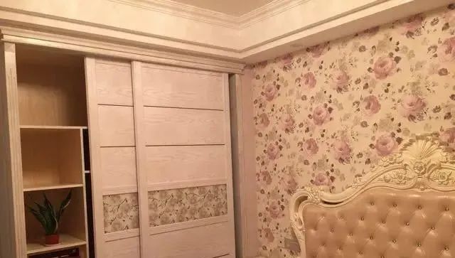 老公只不过在客厅和阳台间做个隔断门,冬暖夏热还漂亮,太机智了