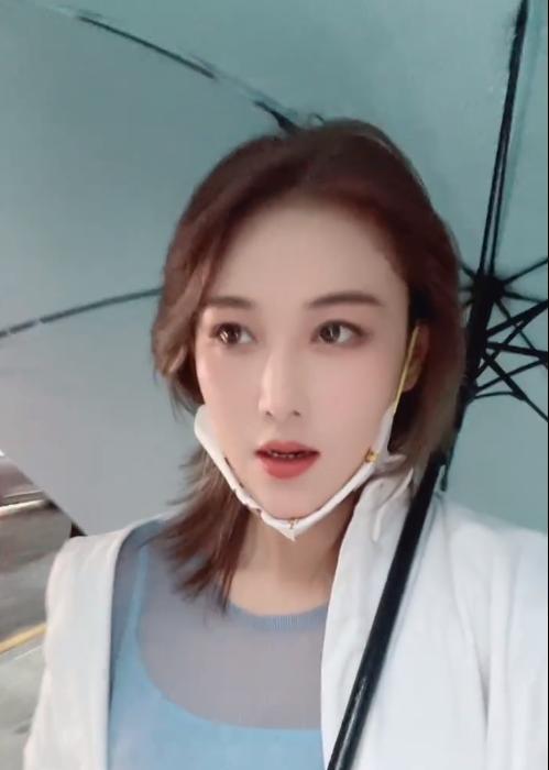 生肖|张馨予:不用中介赚差价,系圈内第一个公开为自己招聘助理的艺人