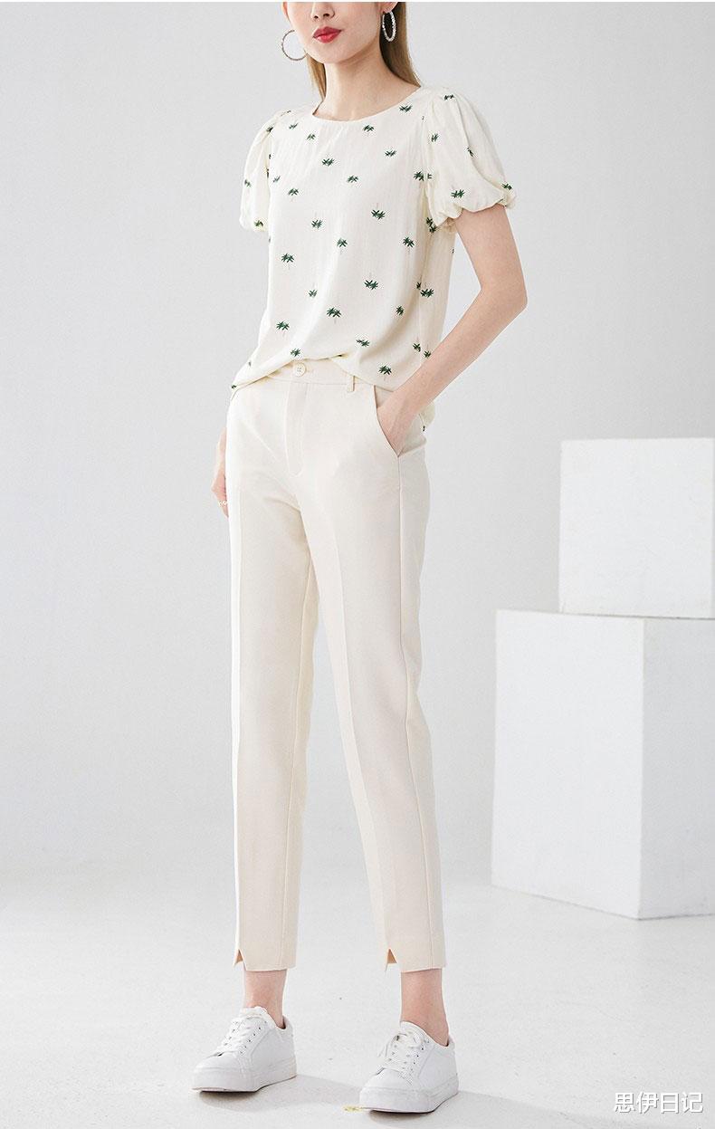 夏季休闲印花通勤穿搭,打造知性淑女范,既减龄又有气质