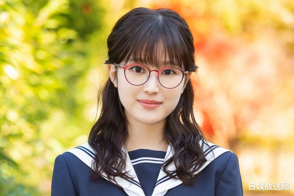 张艺兴|谁是日本高中生最喜欢的女演员：滨边美波、永野芽郁、还是桥本环奈？