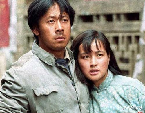 黄晓明|同父异母的两兄弟，总被认为是双胞胎，姜文：我们就连事业都独立