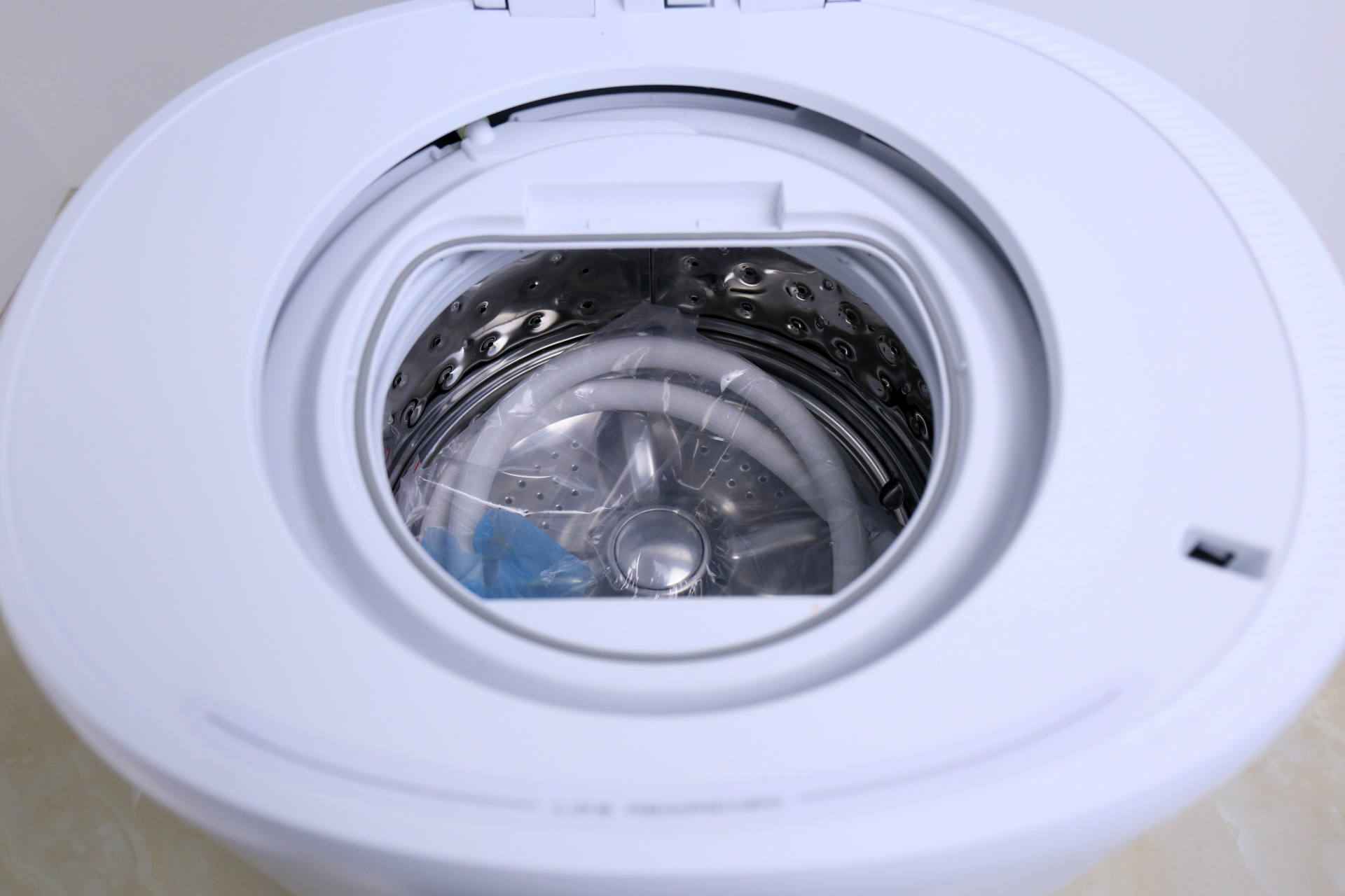 拒绝“一勺烩”，MINICOLO“迷你洗”精细洗衣提升家居幸福感