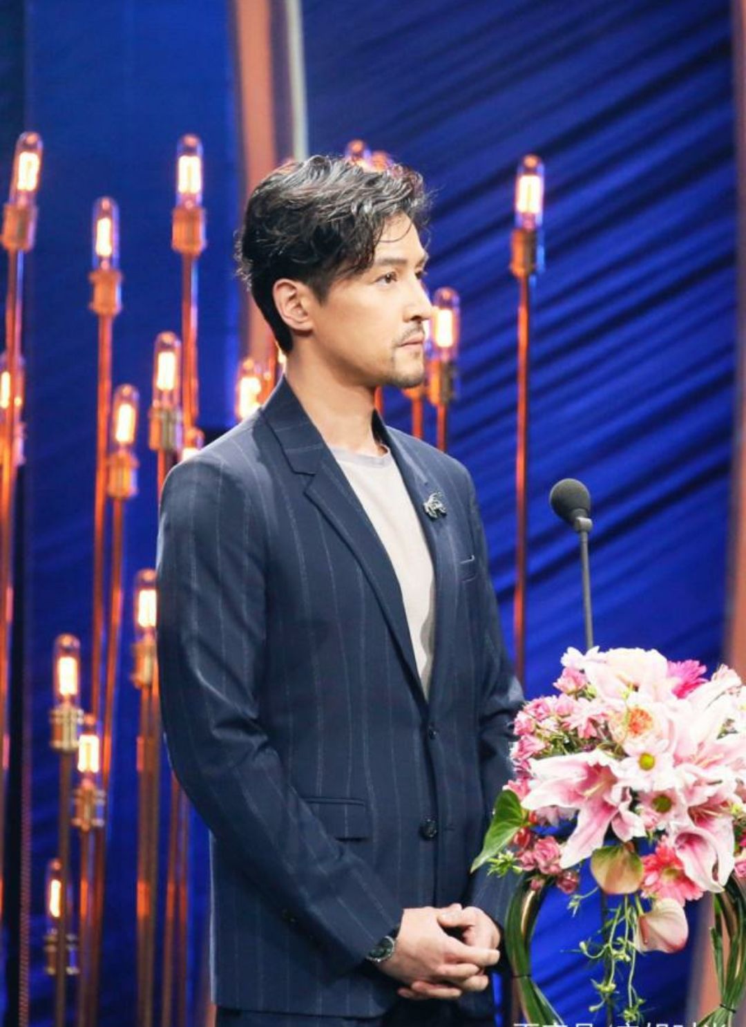 兰芝 男人到了中年,这3种发型记得避开,俗气又油腻,长得帅也白搭