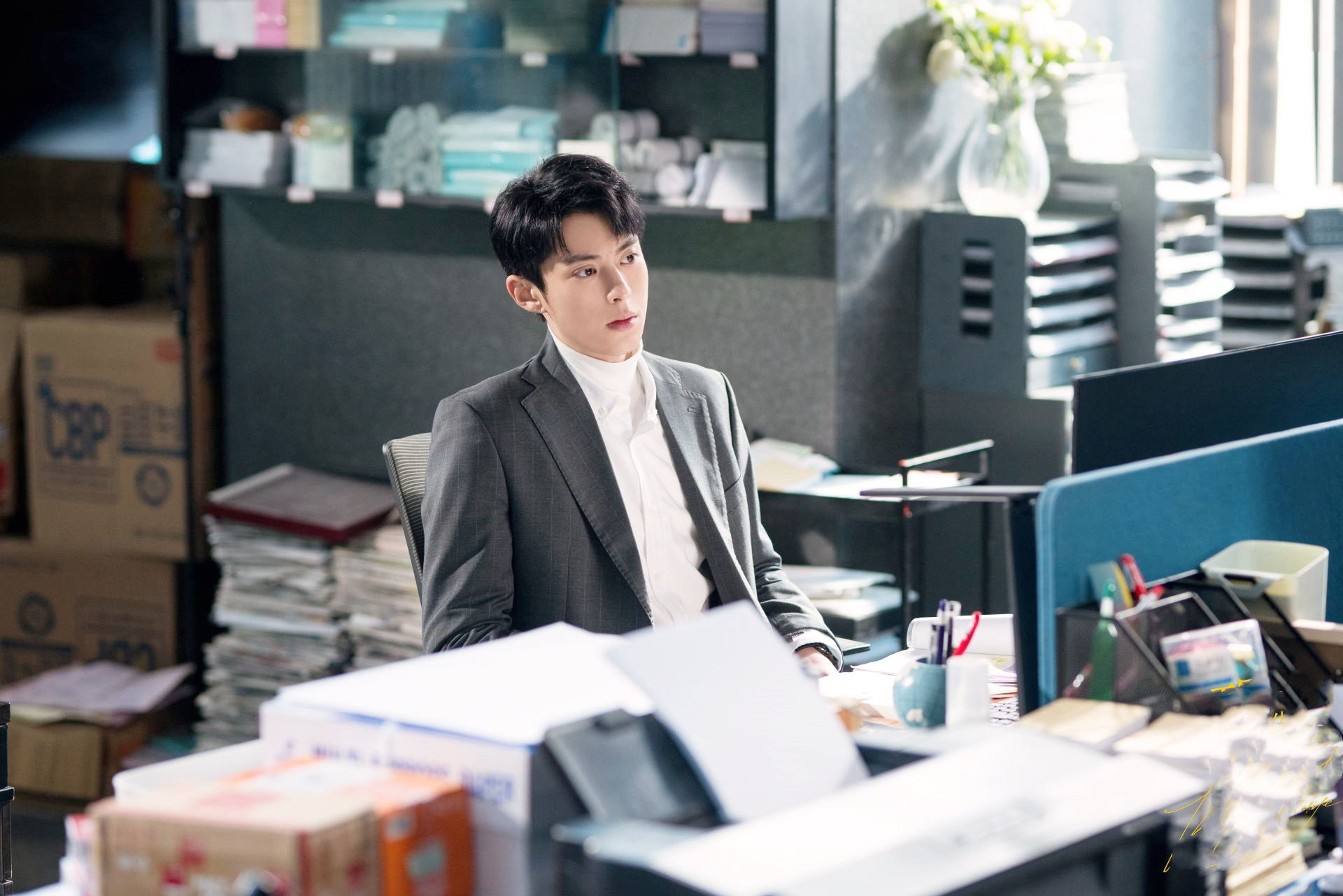 王鹤棣|《理智派生活》:月尊大人的年下弟弟体验,职场与爱情的双重考验