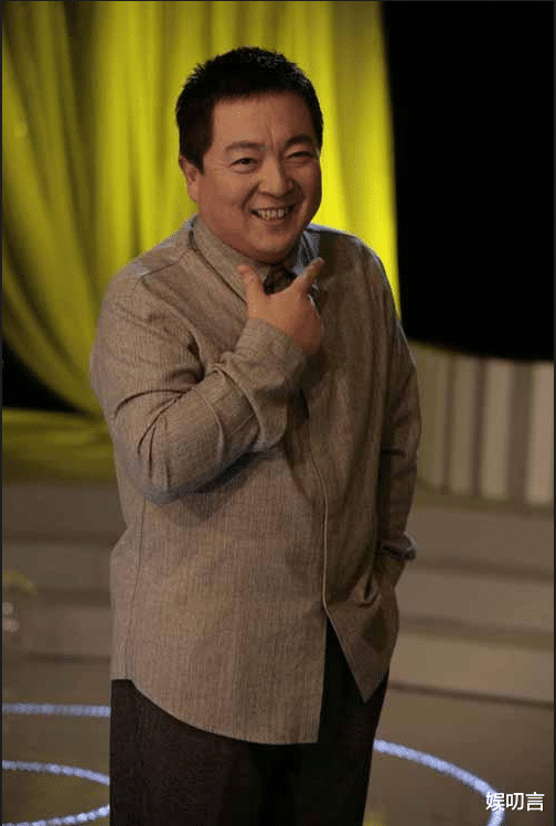 董浩|央视著名主持人董浩:两次死里逃生,家庭改变了他的人生命运