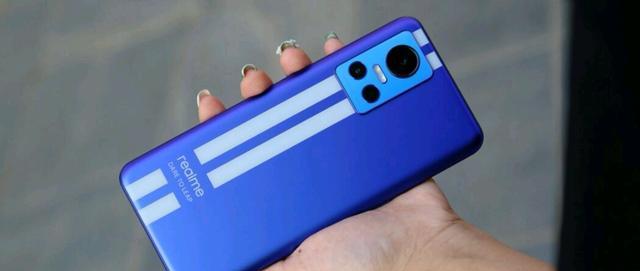 芯片|改写速度定义，潮玩电竞旗舰，天玑8100芯片让真我GTNeo3表现惊艳