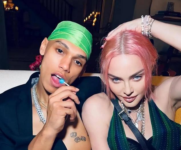 邵美琪|62岁麦当娜晒近照！一头粉发显年轻，夜店与小41岁黑人男友狂欢