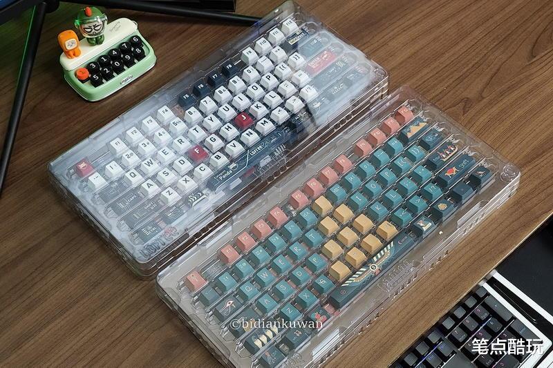 颜值即正义，Lofree洛斐131键OEM大全套PBT主题键帽换新记