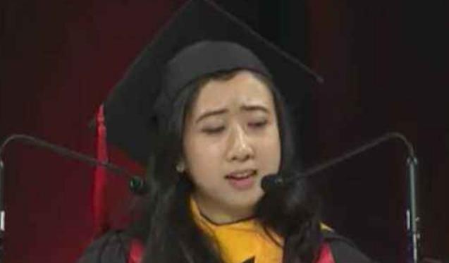 杨舒平|为拿美国绿卡诋毁祖国，吹捧美国空气香甜，杨舒平如今下场太解气