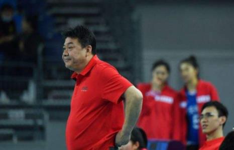 女排|蔡斌女排教练团将正式成立，李岩龙取代安家杰，成蔡斌左膀右臂