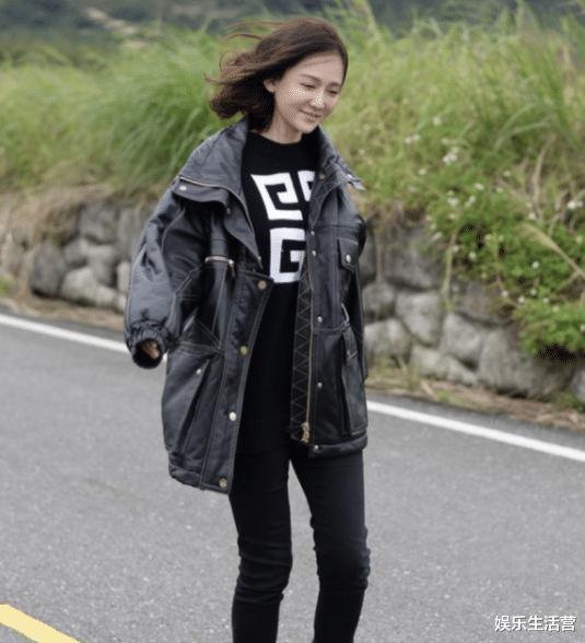 散粉 陈乔恩男友视角照,素颜出镜像换了张脸,减肥过度被质疑整容