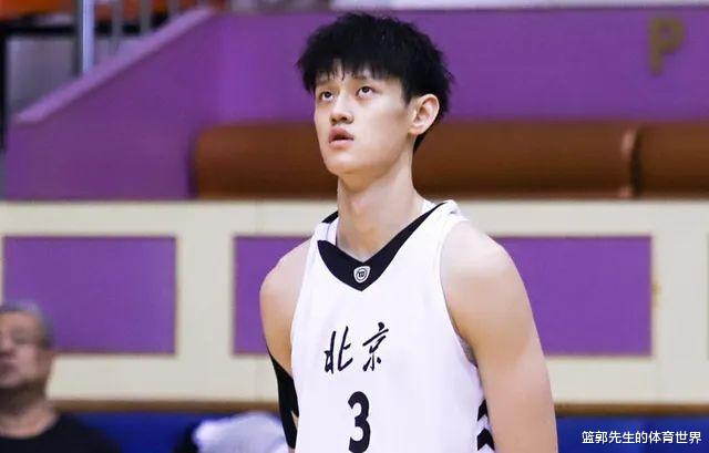 郭昊文|郭昊文曾凡博获NBA选秀资格，杨毅透露，还有一年轻人准备冲击