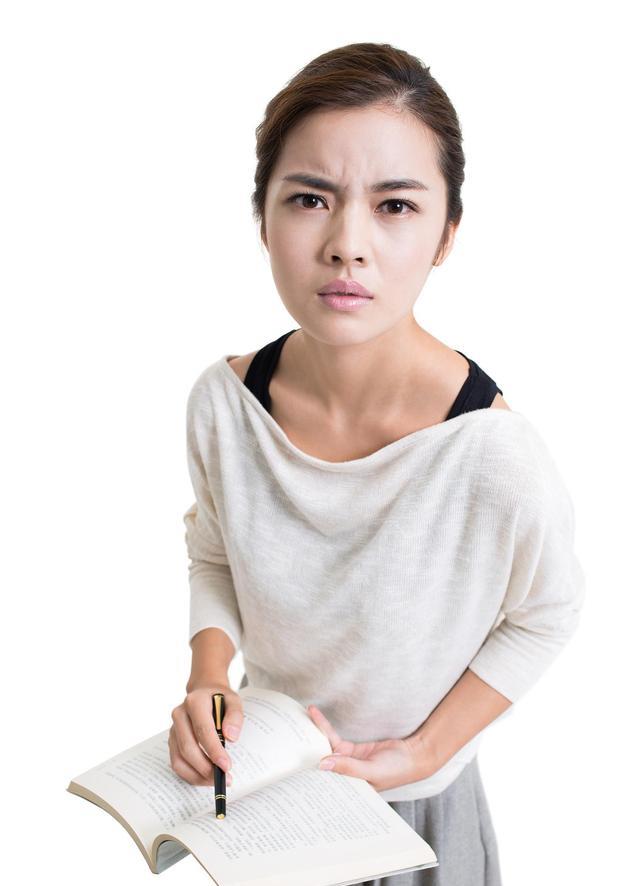父亲去世后留下巨额遗产,女儿准备继承财产时,竟遭多位亲戚起诉