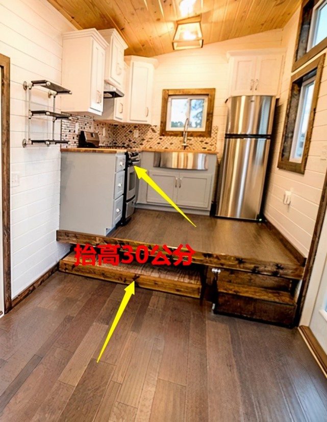 晒晒我家20㎡的房子,没有卧室,老公把厨房抬高30公分