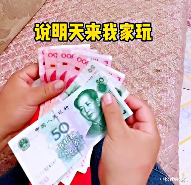 女子带娃走亲戚,表姐给500元红包让她犯愁,对方三个孩子怎么给