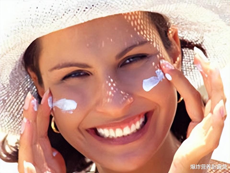 橘子|有关眼睛的这4个谣言,别再花钱买坑受了,还可能伤害眼睛的健康