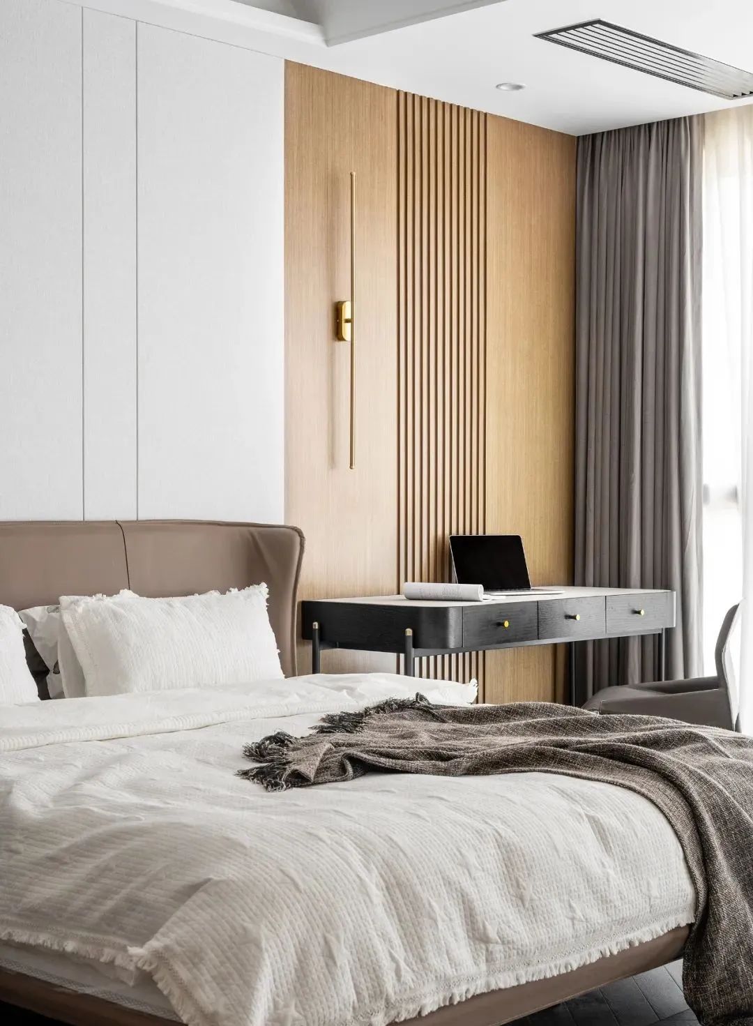 越来越多人居家办公,家里这样规划出一个办公区,比书房更省地!