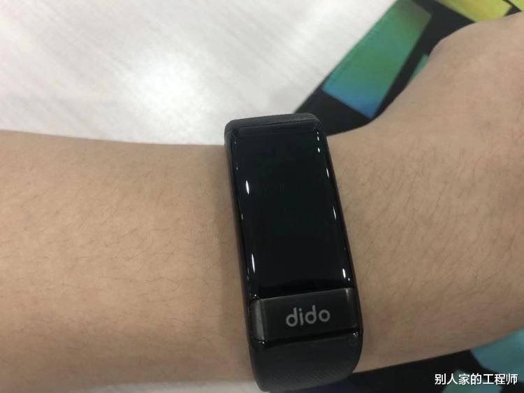亚马逊|didoY1S高精度血压心电智能手环体验:全面健康管理专家