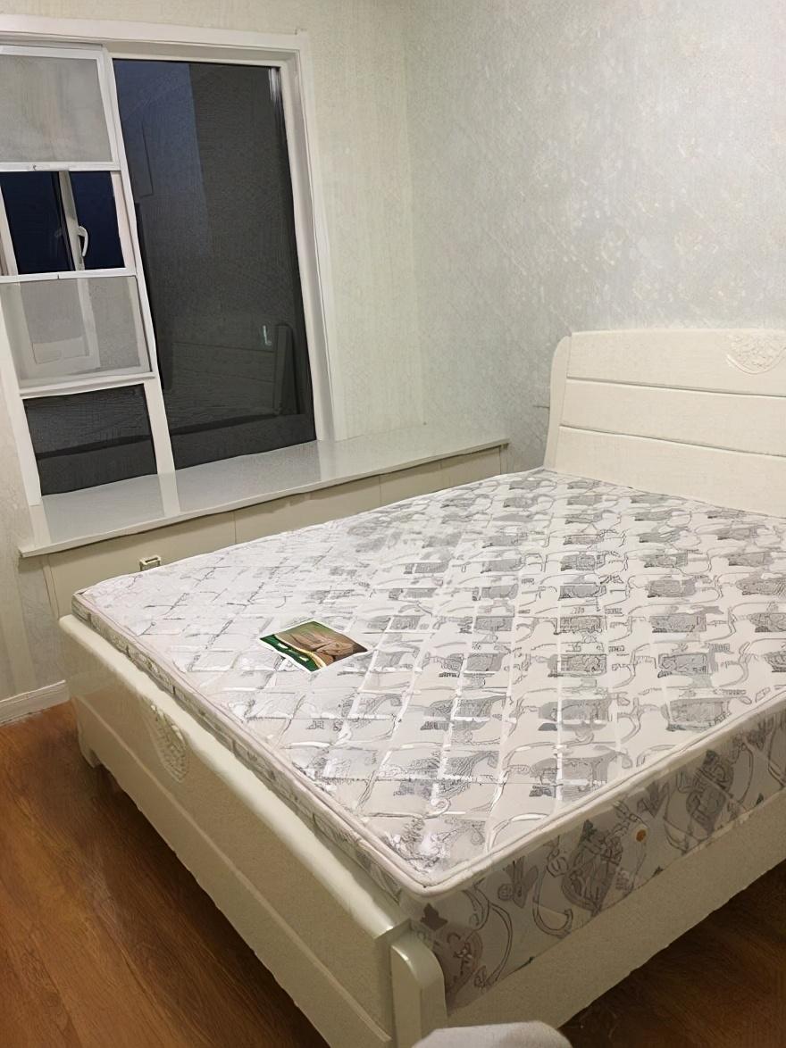 老婆把房子交给大舅子装修，花了18万，这个效果值这价格么？