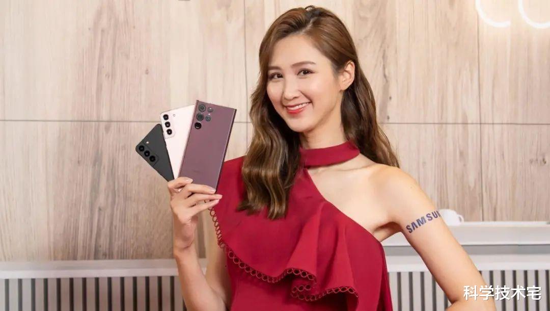 三星|三星S22正式发布,同是小屏旗舰手机,价格比小米12贵一千多!