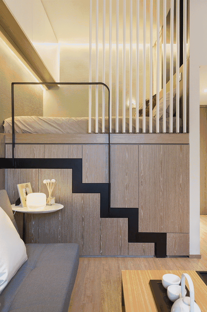 60㎡挤四代人，厕所当厨房？却拿30万的空间放3块钱1瓶的矿泉水