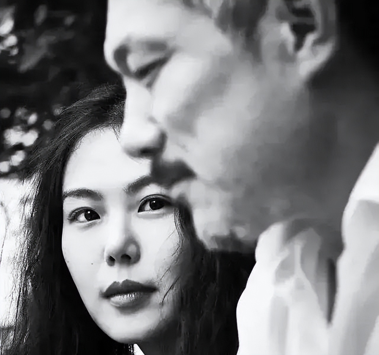 金敏喜|她是“男神收割机”,却甘愿当小三,嫁大22岁的导演,声誉尽毁