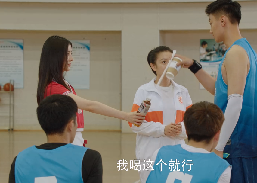 我的卡路里男孩|翟子路《我的卡路里男孩》开播，拿下榜单第一，男女主演技惊艳