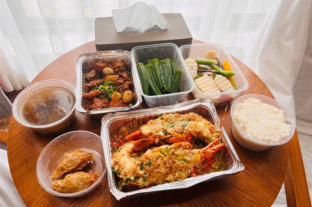 王心凌|39岁王心凌晒“隔离餐”，丰盛得令人羡慕，果然精致生活让人年轻