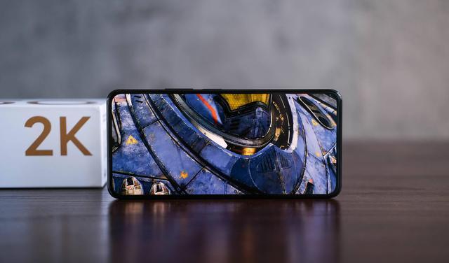 天玑8100也不香了？2K直屏+5500mAh+顶配内存，红米K50最终离场！