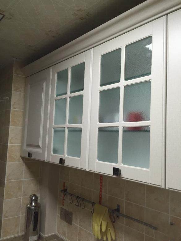 老公只不过在厨房装了一个隔板，没想到楼上楼下的人都争着过来看！