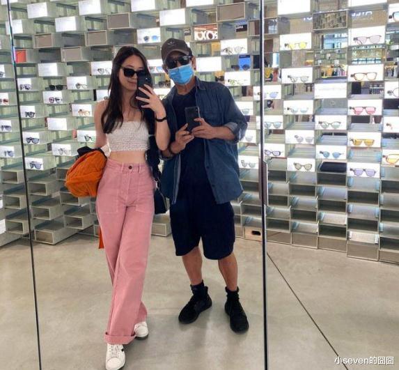 李连杰|李连杰被曝定居欧洲,本人年轻不少,女儿们却没有继承母亲的美貌