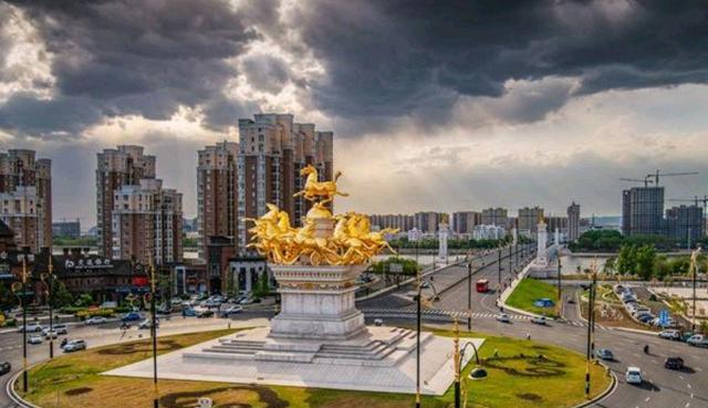 |中国“很方便”的机场，离市政府不到5公里，下飞机很快就到市区
